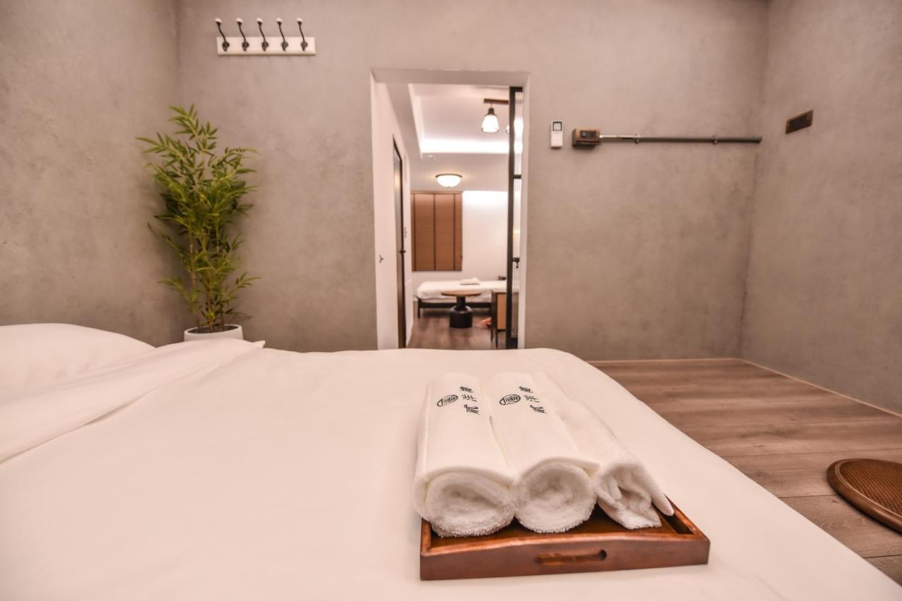 Eryang Homestay Tainan Zewnętrze zdjęcie