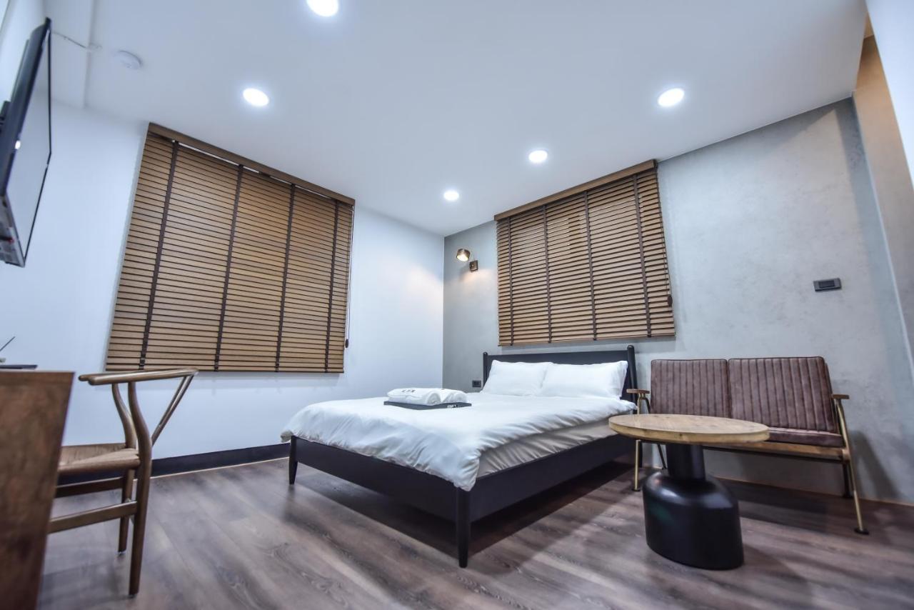 Eryang Homestay Tainan Zewnętrze zdjęcie