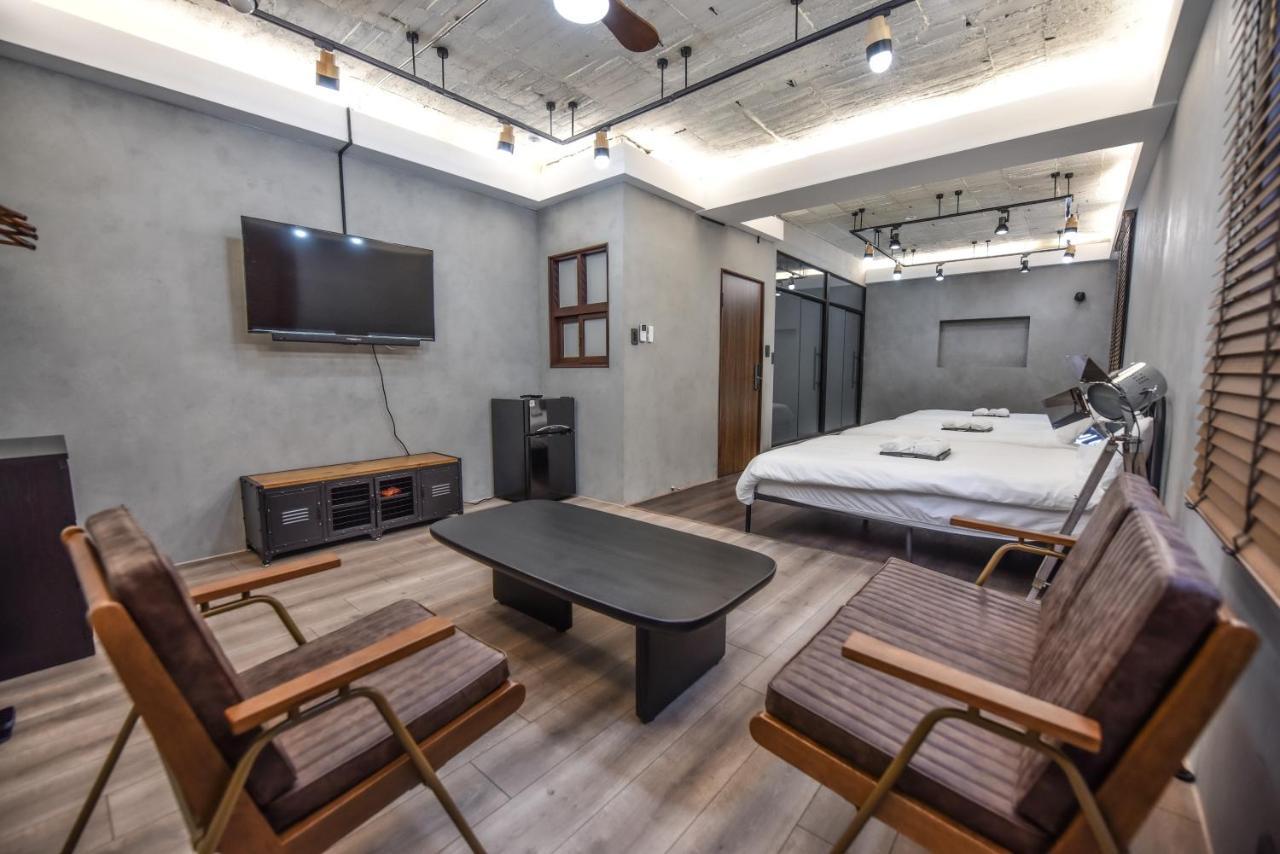 Eryang Homestay Tainan Zewnętrze zdjęcie